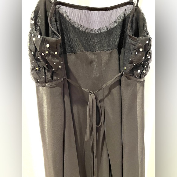 Gorgeous Sheer Babydoll with rhinestones and sequins. - Picture 5 of 6